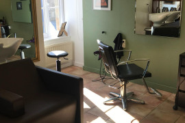Salon de coiffure mixte coloration vegetale à reprendre - CC Coutances Mer et Bocage (50)